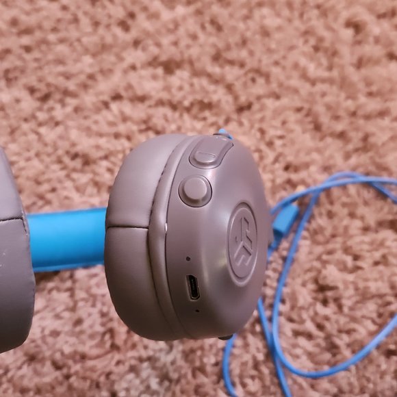 JLAB Wireless Bluetooth Headphones - Picture 3 of 5